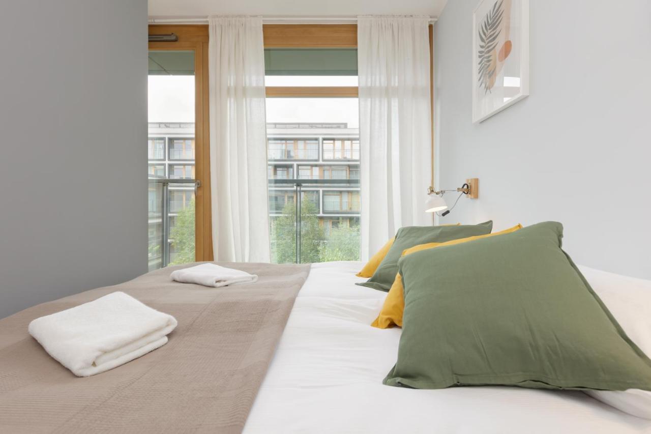 Apartment Cozy & Sunny For 4 Guests Kolejowa By Renters Warschau